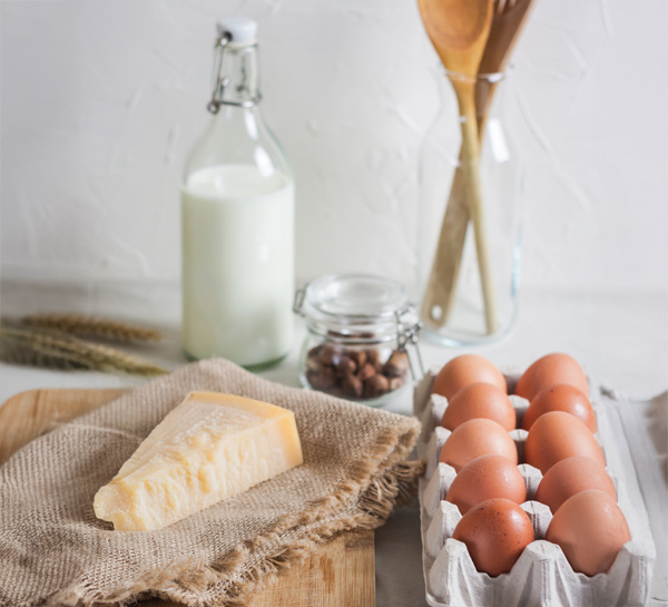 latte formaggio uova